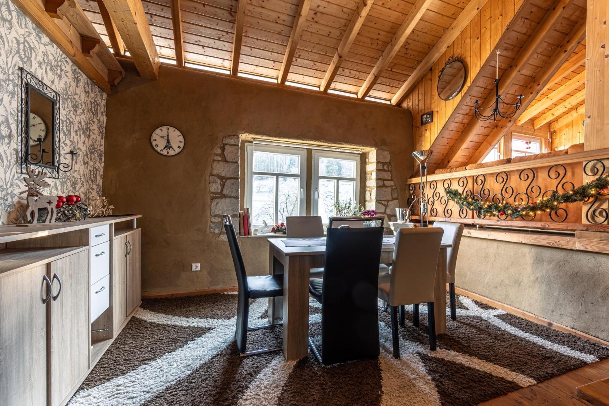 Historisches Ferienhaus "Zur Linde" Hausten Екстериор снимка